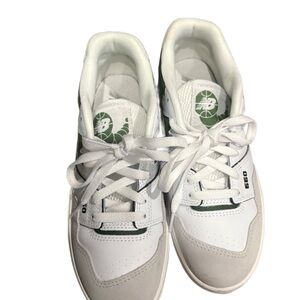 New Balance Women's White and Green 550 Sneakers